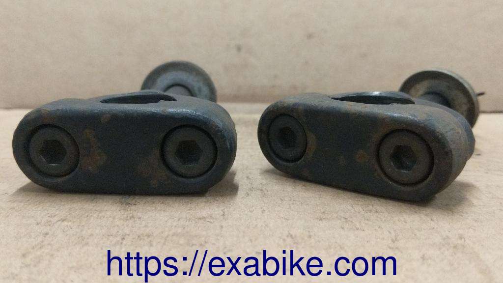 handlebar brackets Yamaha XJ 750 Seca - photo 2