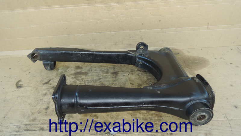 swingarm Yamaha XJ 750 Seca - photo 2