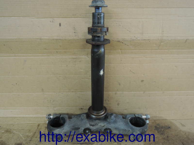 lower bridge fork Yamaha XJ 750 Seca - photo 1