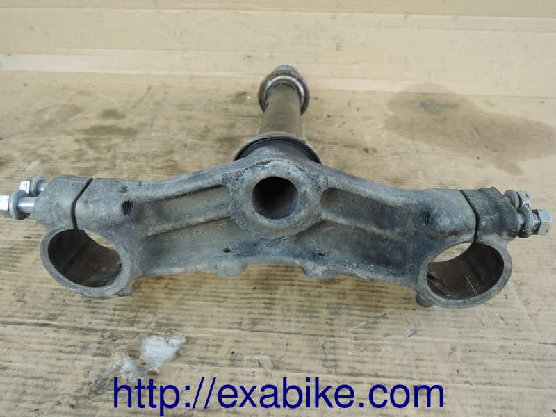 lower bridge fork Yamaha XJ 750 Seca - photo 2