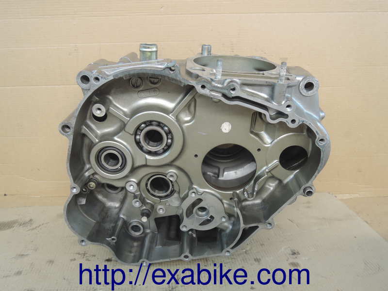 crankcase Suzuki DR 350 - photo 1