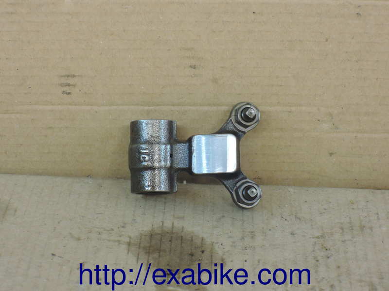 valve rocker Suzuki GSXF 600 - photo 1