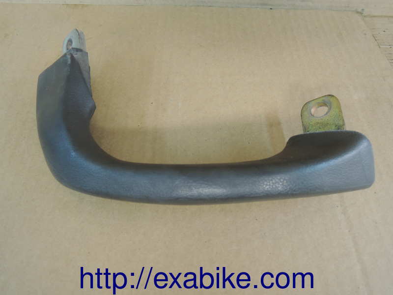poignee de maintien droite Yamaha YZF 600 Thundercat - photo 1