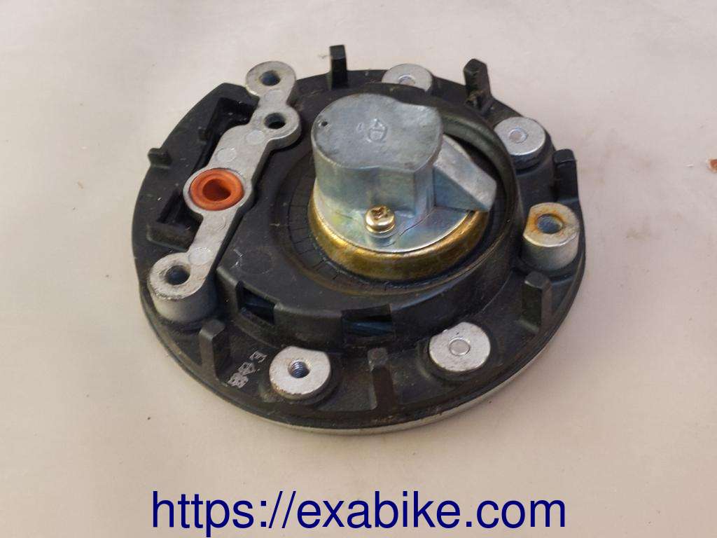 bouchon de réservoir Yamaha YZF 600 Thundercat - photo 2